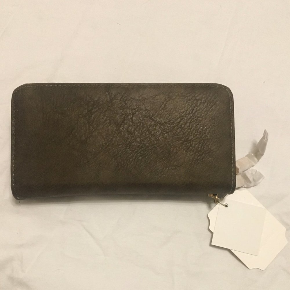 Handbag Republic Vegan Leather Wallet/Clutch